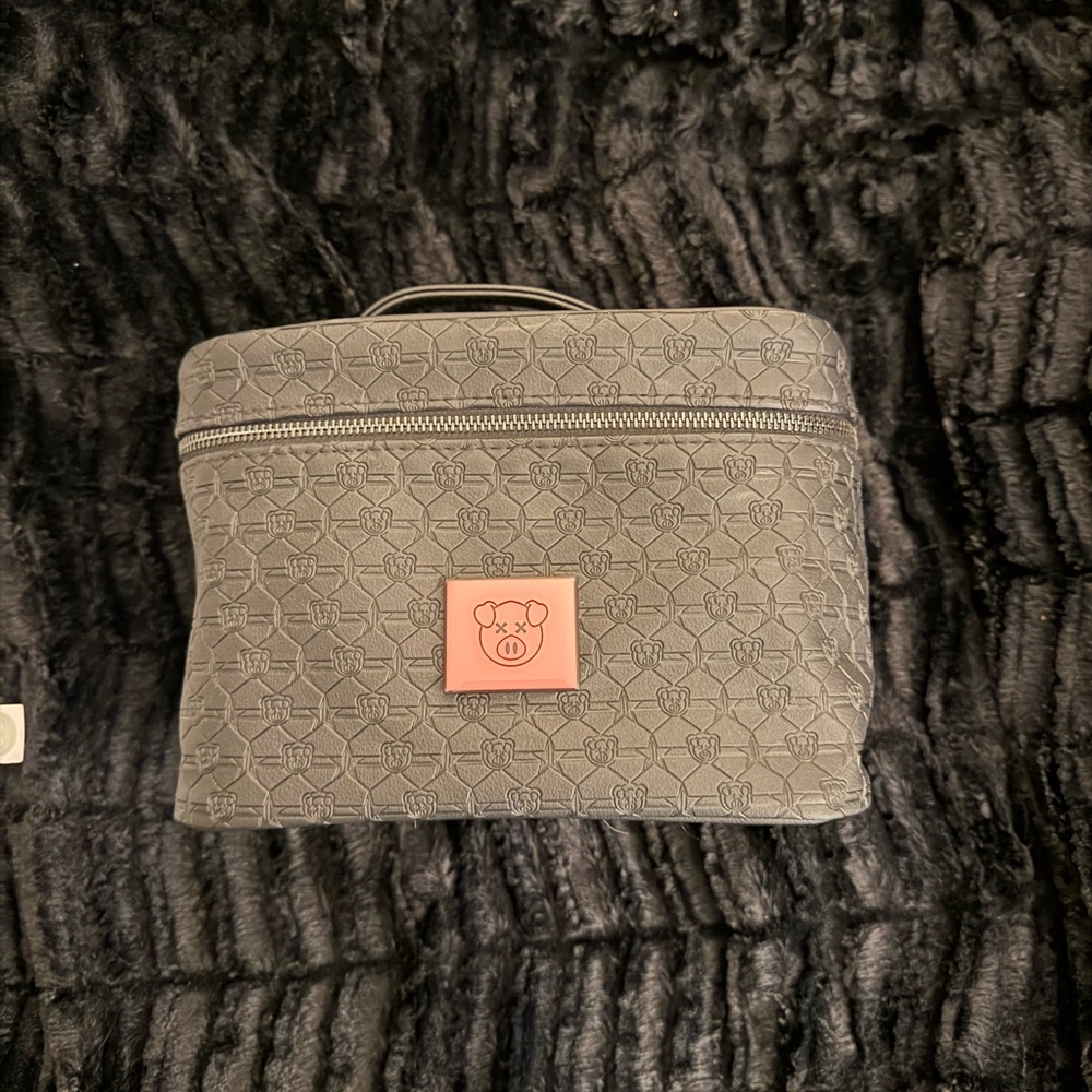 Jeffree Star X Shane Dawson Pig Train Case Travel Make-Up Bag Limited Edition